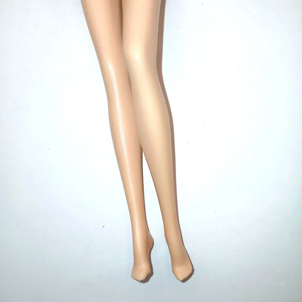 Barbie Model Muse Doll Hip Pose Red Lips Teeth Show 2 Tone Blonde Hair 2015